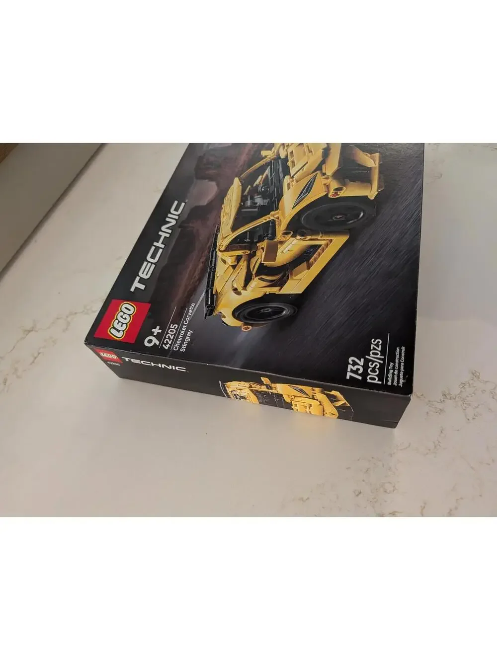 LEGO Technic Chevrolet Corvette Stingray 732 pcs Building Set